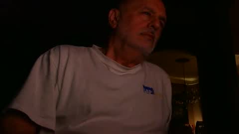 add_me_2 online show from June 5, 6:52 am