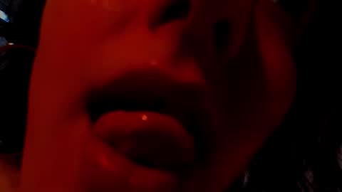 amy        online show from April 24, 10:56 pm