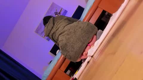 Andy online show from March 6, 10:09 am