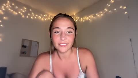 Snapshot of addisonn3 chatting on July 7, 10:25 pm Addison online show from July 7, 10:25 pm