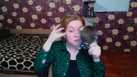 Snapshot of adel_redhead_ chatting on February 23, 5:18 pm Adel online show from February 23, 5:18 pm