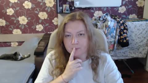 Snapshot of adel_redhead_ chatting on July 15, 5:18 pm Adel online show from July 15, 5:18 pm