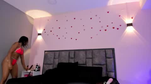 adela online show from April 6, 11:38 pm