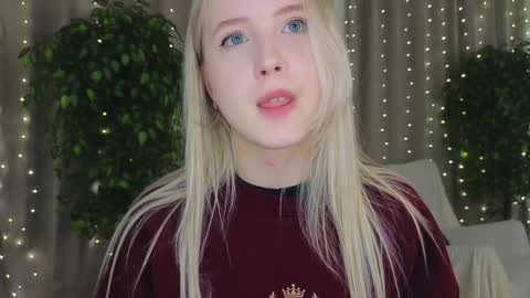 Snapshot of adele_armas chatting on February 1, 9:29 pm Adele online show from February 1, 9:29 pm