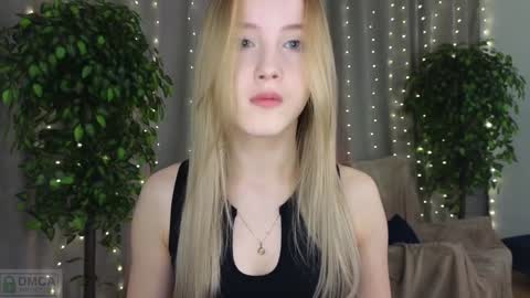 Snapshot of adele_armas chatting on February 6, 7:51 pm Adele online show from February 6, 7:51 pm