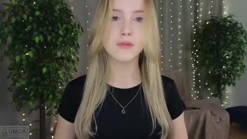 Snapshot of adele_armas chatting on February 10, 9:15 pm Adele online show from February 10, 9:15 pm