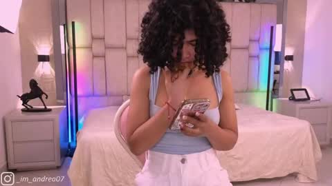 Snapshot of adele_carter_ chatting on May 13, 12:13 pm Andrea online show from May 13, 12:13 pm