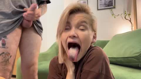 Adele Nick online show from October 28, 7:05 pm