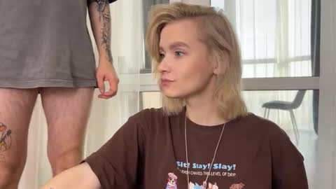 Adele Nick online show from November 19, 8:47 am