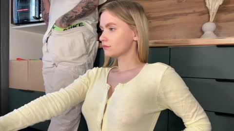 Adele Nick online show from April 26, 3:37 am