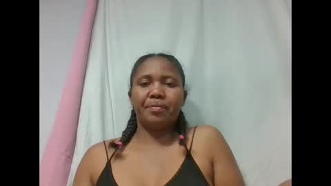 adelealy online show from October 31, 6:53 pm