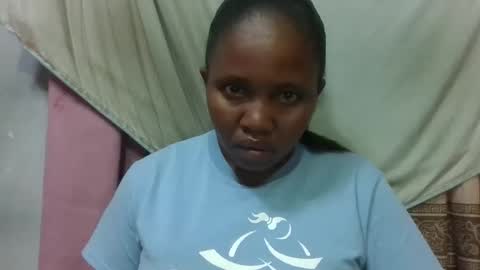 Snapshot of adelealy chatting on April 26, 2:20 am adelealy online show from April 26, 2:20 am