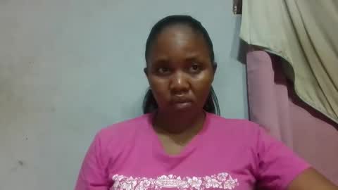 Snapshot of adelealy chatting on May 3, 3:12 am adelealy online show from May 3, 3:12 am