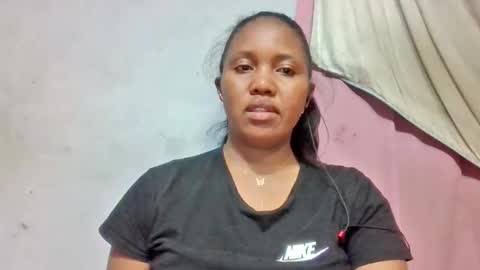 Snapshot of adelealy chatting on May 9, 7:13 am adelealy online show from May 9, 7:13 am