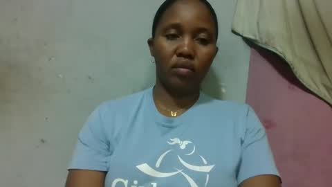 Snapshot of adelealy chatting on June 4, 3:12 am adelealy online show from June 4, 3:12 am