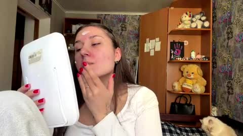 Poly online show from April 22, 11:12 am