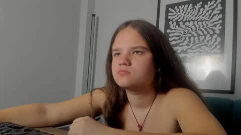 adelecruzz online show from April 22, 12:07 pm