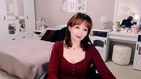 Snapshot of adelemoran chatting on April 17, 9:07 pm AdeleMoran online show from April 17, 9:07 pm