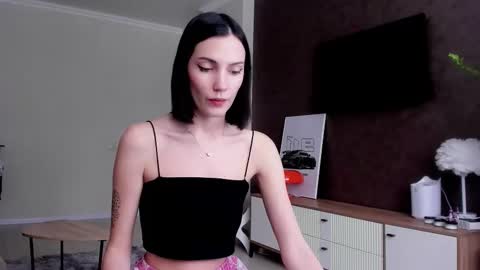 Snapshot of adeleshinem chatting on November 10, 7:51 am Adele Shine online show from November 10, 7:51 am