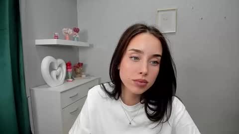 Adele online show from April 7, 5:52 am