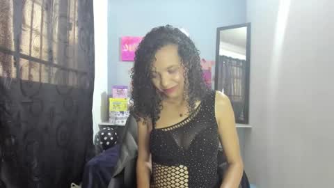 Snapshot of adeleth_blue chatting on October 11, 1:09 pm Adeleth online show from October 11, 1:09 pm