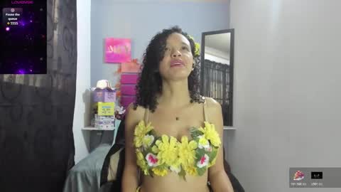 Snapshot of adeleth_blue chatting on November 27, 1:02 pm Adeleth online show from November 27, 1:02 pm