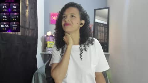 Snapshot of adeleth_blue chatting on November 29, 1:03 pm Adeleth online show from November 29, 1:03 pm