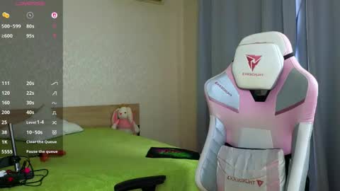 Adelina online show from April 19, 9:30 am