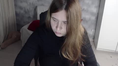 adelinalawson online show from September 21, 6:53 pm