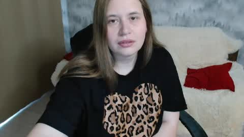 adelinalawson online show from June 12, 2:54 am