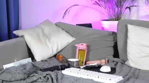 Snapshot of adelinecarter chatting on October 13, 3:06 am Adeline online show from October 13, 3:06 am