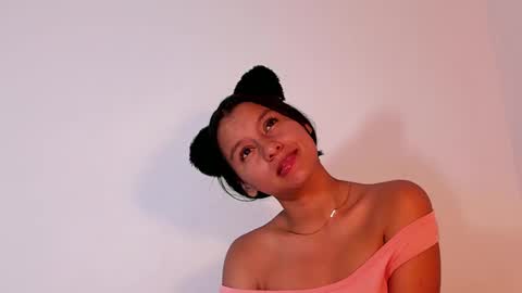 Snapshot of adelle_rose1 chatting on January 29, 4:47 am Adelle online show from January 29, 4:47 am