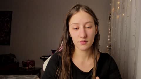 Snapshot of adellqueen chatting on January 5, 10:29 pm Adell online show from January 5, 10:29 pm