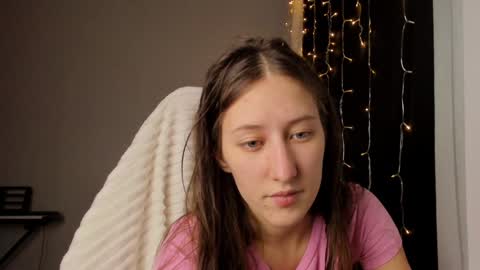 Snapshot of adellqueen chatting on January 9, 10:41 pm Adell online show from January 9, 10:41 pm