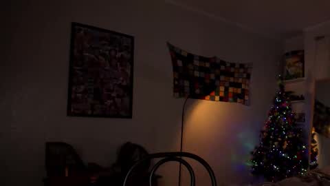 Snapshot of adellqueen chatting on November 24, 11:04 pm Adell online show from November 24, 11:04 pm