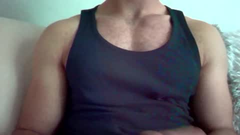 Snapshot of adem1ek chatting on May 7, 10:31 am adem1ek online show from May 7, 10:31 am
