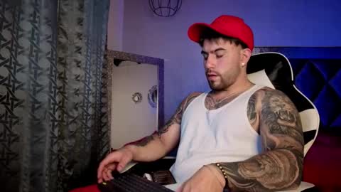 Snapshot of ades_lowe chatting on September 9, 11:43 am Ades online show from September 9, 11:43 am