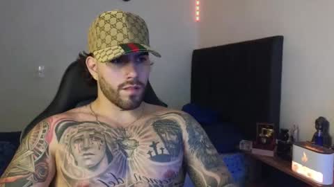 Snapshot of ades_lowe chatting on February 2, 9:19 am Ades online show from February 2, 9:19 am