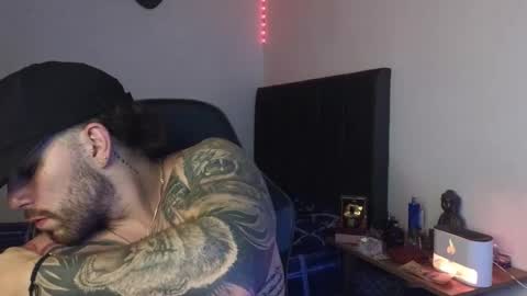 Snapshot of ades_lowe chatting on February 12, 7:03 am Ades online show from February 12, 7:03 am