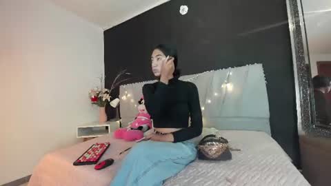 Snapshot of adharaharper chatting on June 27, 2:34 pm Adhara online show from June 27, 2:34 pm