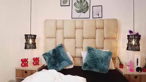 AdharaSmithh online show from February 26, 5:53 am