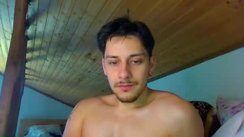 Snapshot of adi151943 chatting on April 27, 7:39 am JayHunter online show from April 27, 7:39 am
