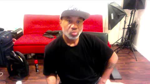 Snapshot of adick_ting chatting on December 2, 1:46 pm adick_ting online show from December 2, 1:46 pm