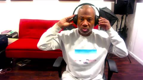 Snapshot of adick_ting chatting on December 9, 2:13 am adick_ting online show from December 9, 2:13 am