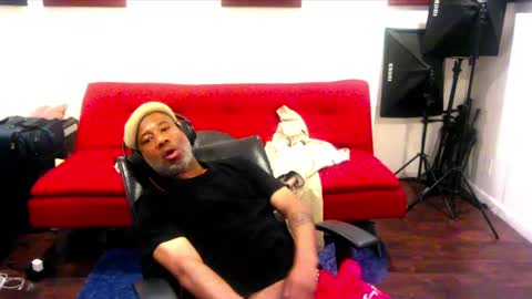 Snapshot of adick_ting chatting on December 30, 11:06 pm adick_ting online show from December 30, 11:06 pm