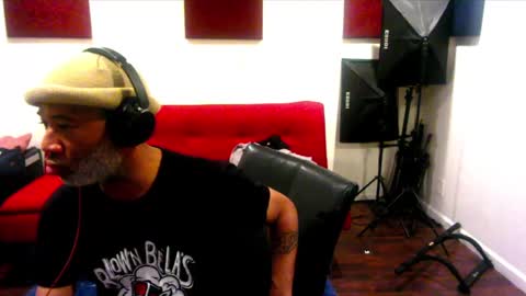 Snapshot of adick_ting chatting on January 7, 1:49 am adick_ting online show from January 7, 1:49 am