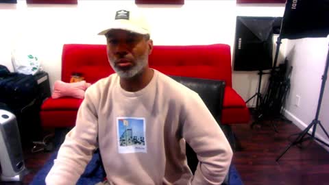 Snapshot of adick_ting chatting on January 25, 5:40 am adick_ting online show from January 25, 5:40 am