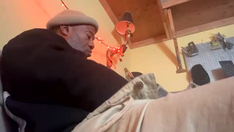 Snapshot of adick_ting chatting on February 8, 4:57 pm adick_ting online show from February 8, 4:57 pm