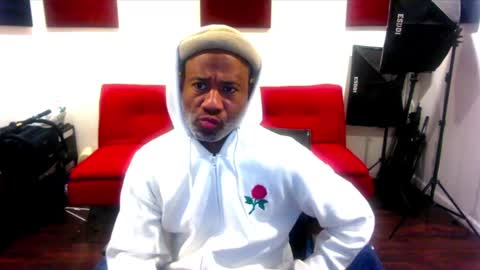 Snapshot of adick_ting chatting on February 18, 3:10 am adick_ting online show from February 18, 3:10 am