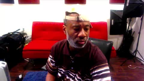 Snapshot of adick_ting chatting on February 23, 6:45 pm adick_ting online show from February 23, 6:45 pm